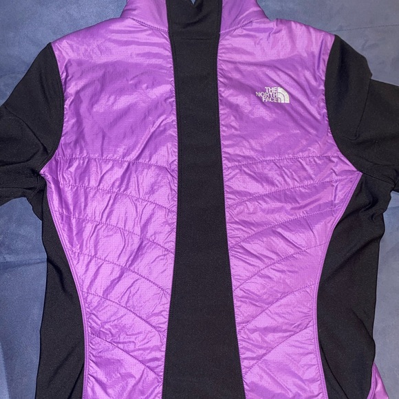 🏃🏽♀️The North Face Women's Animagi Running Jacket, Medium - Picture 3 of 6